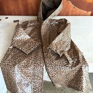 Girls leopard raincoat size 6